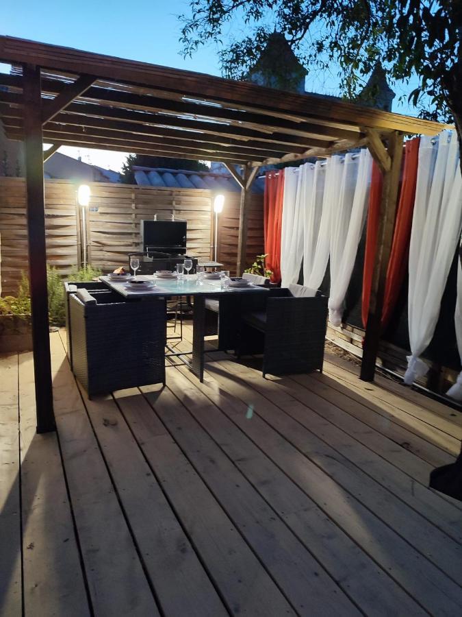 Magnifique appartement 2 chambres avec 50 m2 de jardin privatif La Crau Extérieur photo