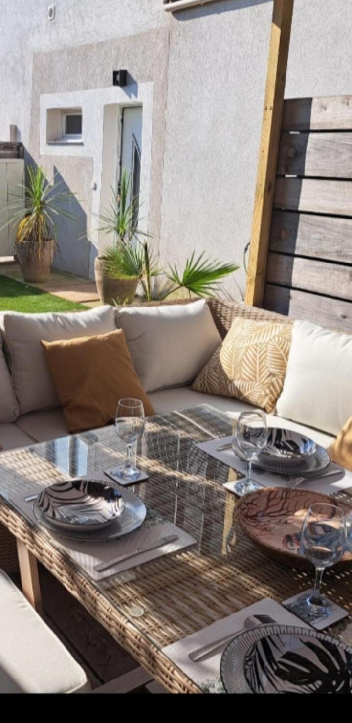 Magnifique appartement 2 chambres avec 50 m2 de jardin privatif La Crau Extérieur photo