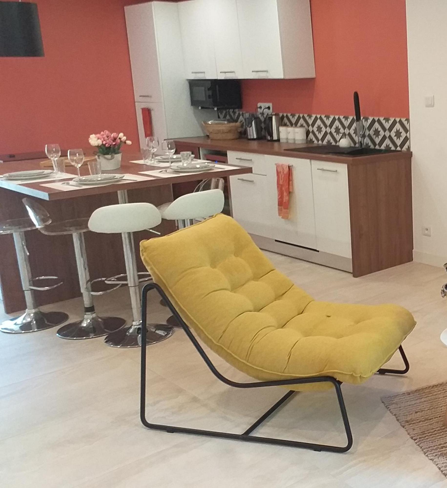 Magnifique appartement 2 chambres avec 50 m2 de jardin privatif La Crau Extérieur photo