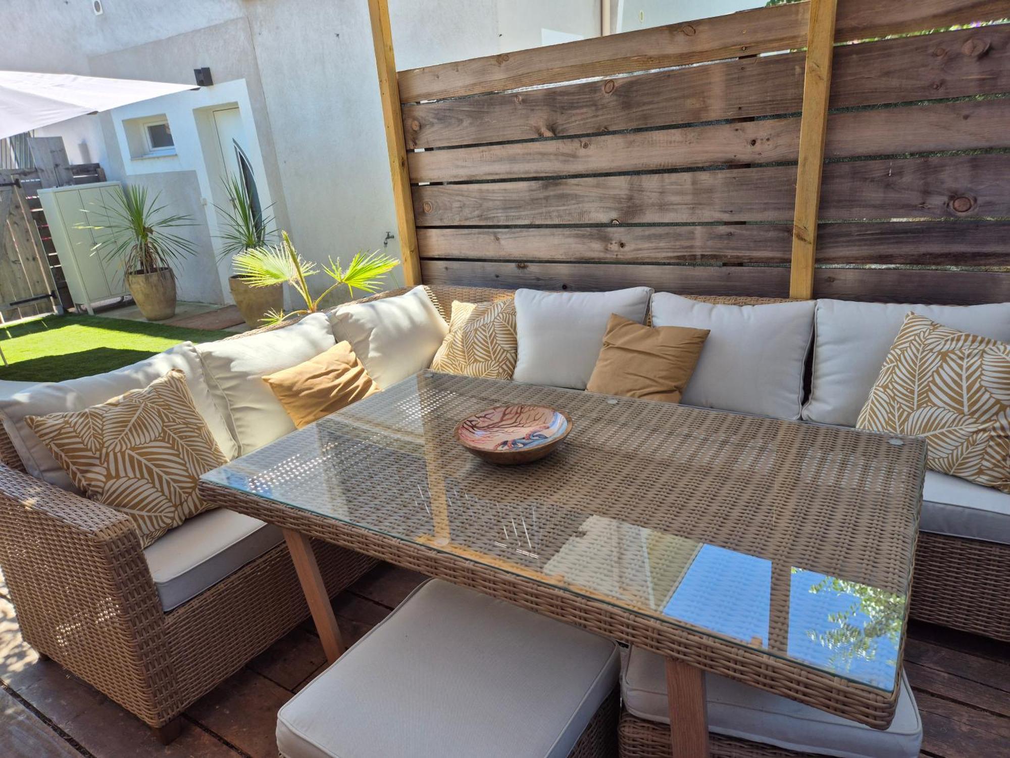 Magnifique appartement 2 chambres avec 50 m2 de jardin privatif La Crau Extérieur photo